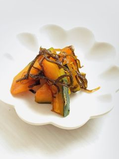レンジで5分!かぼちゃと塩昆布の簡単煮物-レシピのメイン写真