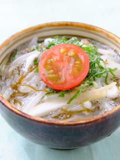 〈くらし薬膳〉もずく酢ともやしの和え物-レシピのメイン写真