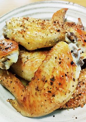 簡単♪ニンニク香るシンプル鶏手羽焼き-レシピのメイン写真