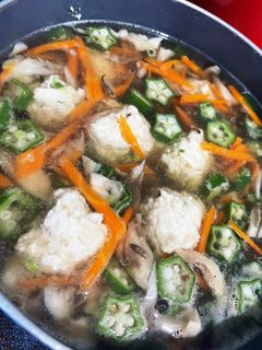 鍋だけじゃない!鶏団子オクラきのこスープ-レシピのメイン写真
