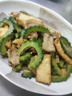 ゴーヤのオイマヨカレー炒め-レシピのメイン写真