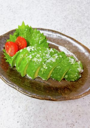 アボカドの塩麹漬け-レシピのメイン写真