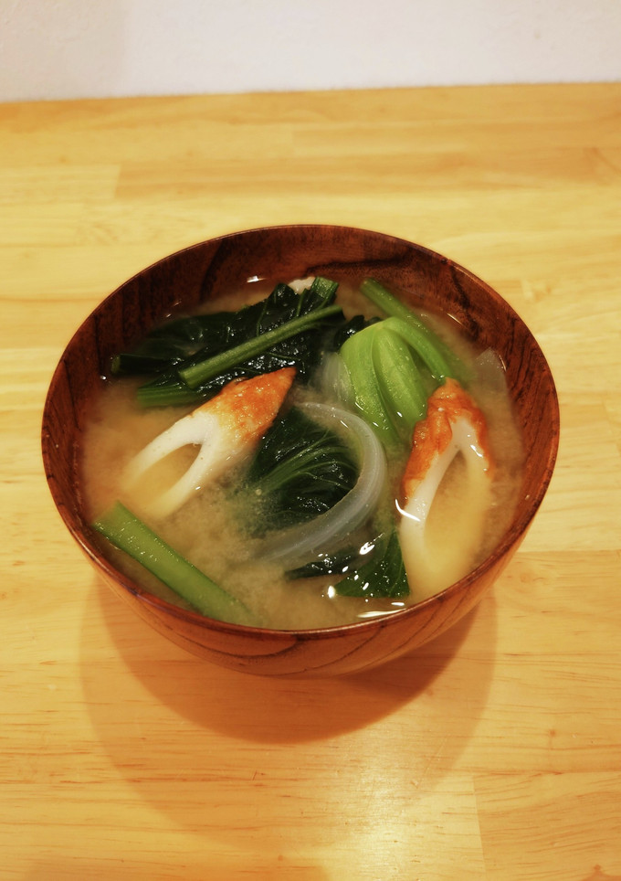 ちくわと小松菜のかんたん味噌汁-レシピのメイン写真