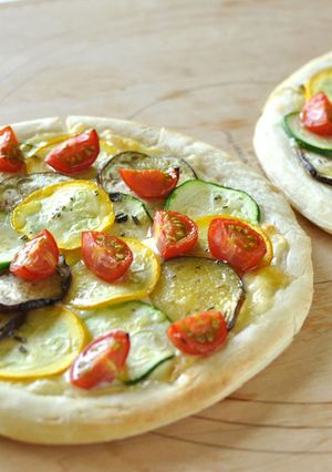 夏野菜のピザ (トマトソースなしでOK)-レシピのメイン写真