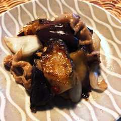 รูปของ 夏バテ防止♡茄子と豚肉の酢玉ねぎ炒め