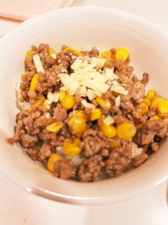 激うま!子ども大喜び!コーンそぼろ丼-レシピのメイン写真