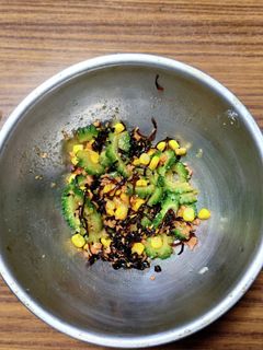 ヨウサマの減塩ゴーヤの塩昆布和え-レシピのメイン写真