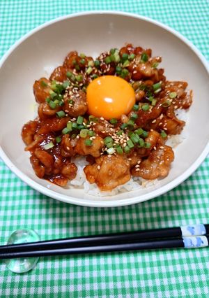 簡単☆お手軽旨辛豚丼♩-レシピのメイン写真