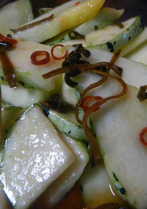 トラマクワ瓜の中華味の浅漬け‥絶品の味!-レシピのメイン写真