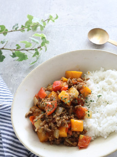 コリンキーとトマトのキーマカレー-レシピのメイン写真