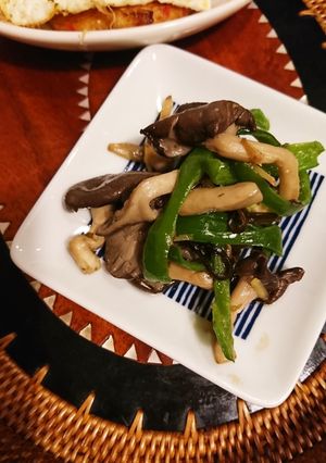 ピーマンとヒラタケの塩昆布炒め-レシピのメイン写真