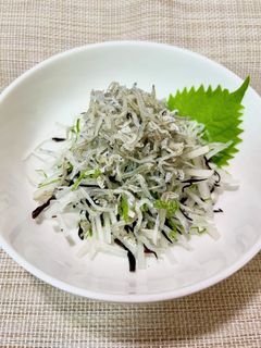 大根とひじきのサラダ-レシピのメイン写真