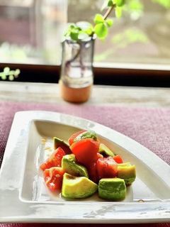 トマトとアボカドの和え物-レシピのメイン写真