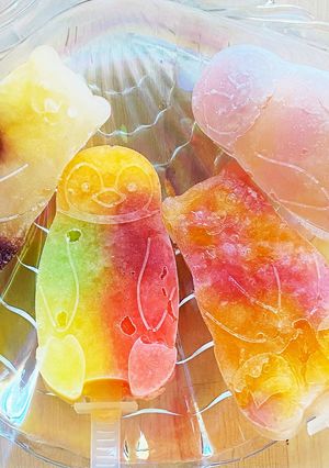 カップゼリーでカラフルアイスキャンディー-レシピのメイン写真