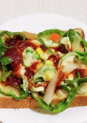 “ピザパンオープンサンドトースト”-レシピのメイン写真