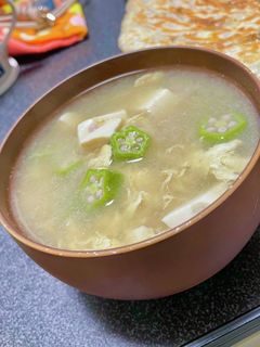 *オクラと豆腐のとろとろ味噌汁-レシピのメイン写真
