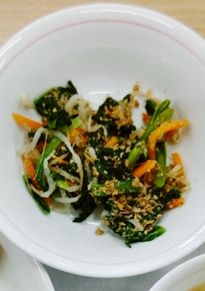 給食☆小松菜と人参のごま和え-レシピのメイン写真