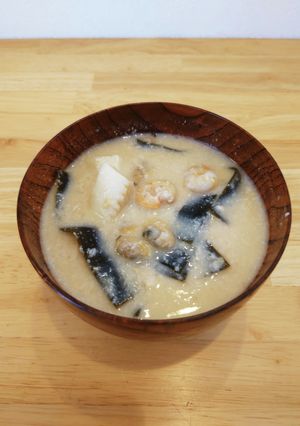 酒粕とシーフードミックスのかんたん味噌汁-レシピのメイン写真