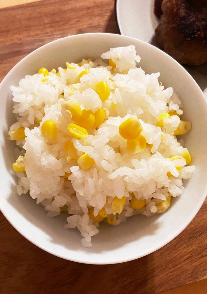 塩と酒だけ簡単とうもろこしご飯-レシピのメイン写真