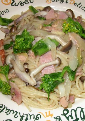 ベーコンとしめじと菜の花のパスタ-レシピのメイン写真