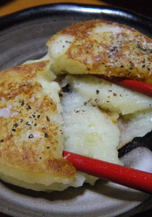 コロボックル焼き～芋もち-レシピのメイン写真