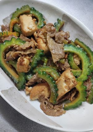 牛肉とゴーヤの甘辛ヨシダソース炒め-レシピのメイン写真