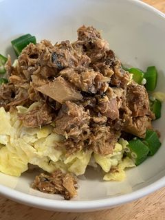 サバ缶とおくらと卵の簡単丼-レシピのメイン写真