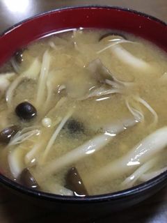 三種のきのこの味噌汁-レシピのメイン写真