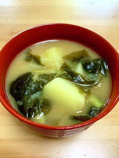 味噌汁 ねぎとわかめとじゃが芋-レシピのメイン写真