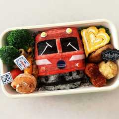 รูปของ 電車弁当　寝台特急あけぼの　海鮮寿司弁当