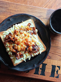 簡単★マヨキャベツ焼き肉トースト-レシピのメイン写真