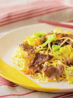 減塩!牛肉とキャベツの塩レモン焼きそば-レシピのメイン写真