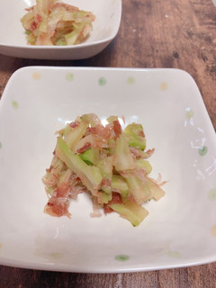 ブロッコリーの茎の梅干し和え-レシピのメイン写真