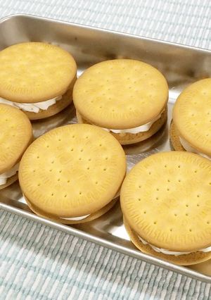 簡単♪ラムレーズンクリームサンドアイス-レシピのメイン写真