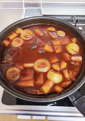 マグロテールと頬肉のほろほろデミグラス煮-レシピのメイン写真