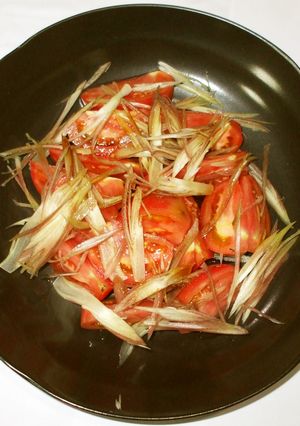 トマト茗荷黒酢ドレッシング♪夏カゼに簡単-レシピのメイン写真