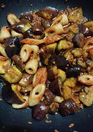 茄子の竹輪とひき肉のピリ辛炒め-レシピのメイン写真