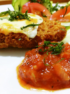 ミラノチキンカツのトマトソース添え-レシピのメイン写真