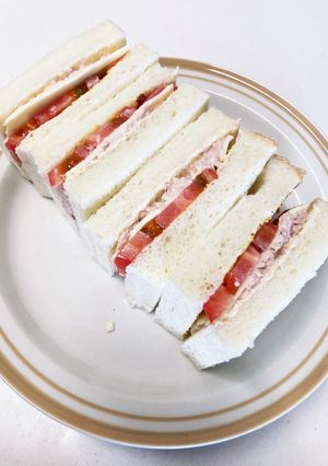 ツナとチーズとトマトのサンドイッチ-レシピのメイン写真