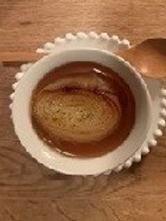 丸ごと玉ねぎのコンソメスープ-レシピのメイン写真