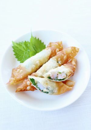 手軽手軽な【エビ大葉のシュウマイ皮揚げ】-レシピのメイン写真