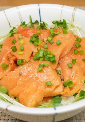 トラウトサーモンの柚子胡椒丼-レシピのメイン写真