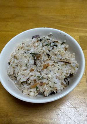 梅干し入り混ぜご飯-レシピのメイン写真