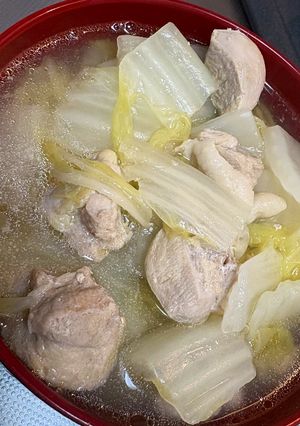 白菜と鶏もも肉のスープ-レシピのメイン写真
