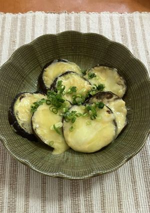 クセになる!丸なすの味噌マヨチーズ焼き-レシピのメイン写真