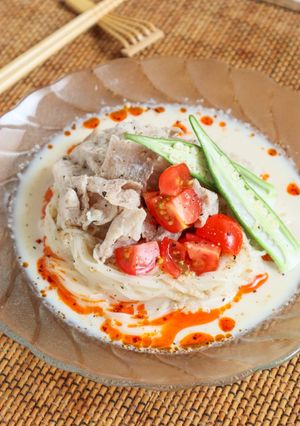 コク旨まろやか♫豚しゃぶ胡麻豆乳そうめん-レシピのメイン写真