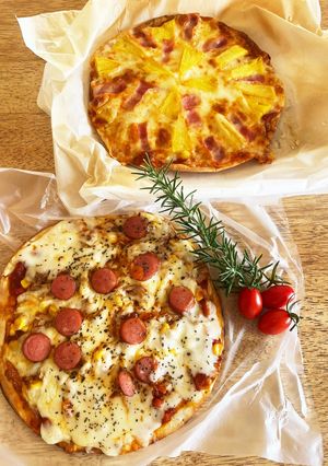 パイナップルピザとツナコーンピザ-レシピのメイン写真