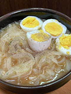 玉ねぎたっぷり・サッポロ一番醤油ラーメン-レシピのメイン写真