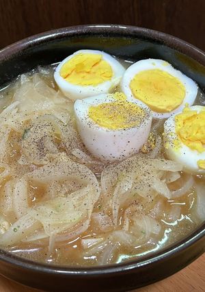 玉ねぎたっぷり・サッポロ一番醤油ラーメン-レシピのメイン写真