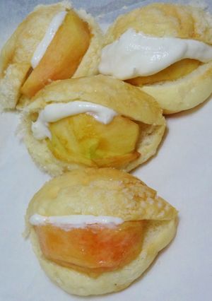 桃のメロンパン サンド-レシピのメイン写真